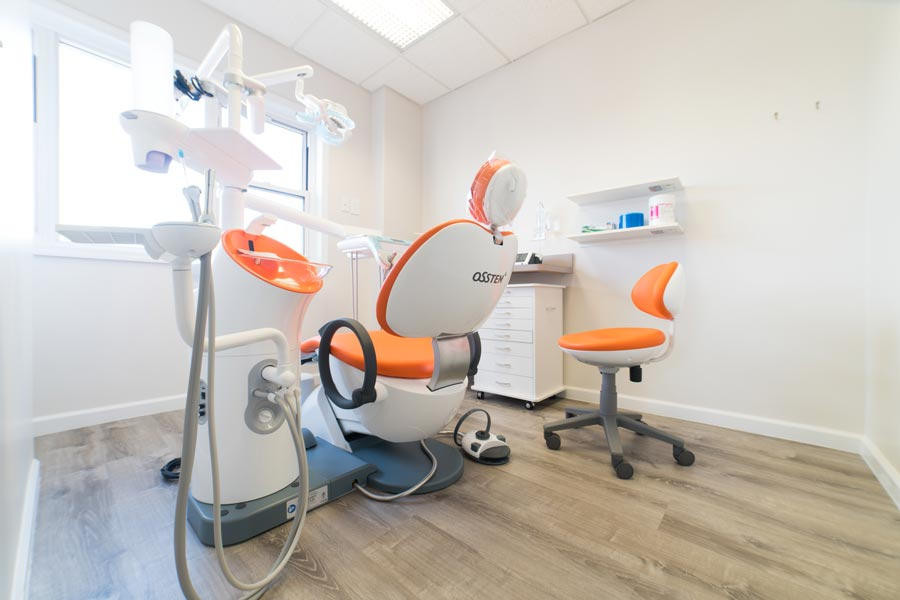 Easy Dental Implant Center Expands Affordable Dental Implant Service